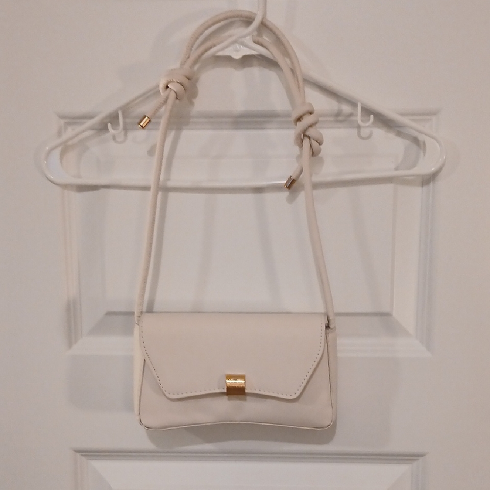 Chic Cream Crossbody Bag with Gold Accents